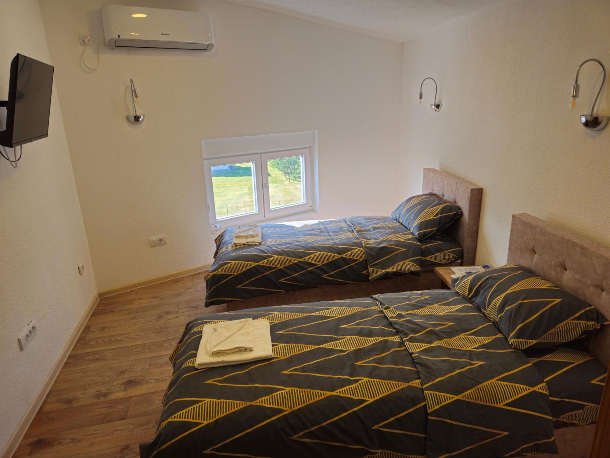 Apartmani Spa Bjelasica ビイェロ・ポリェ エクステリア 写真