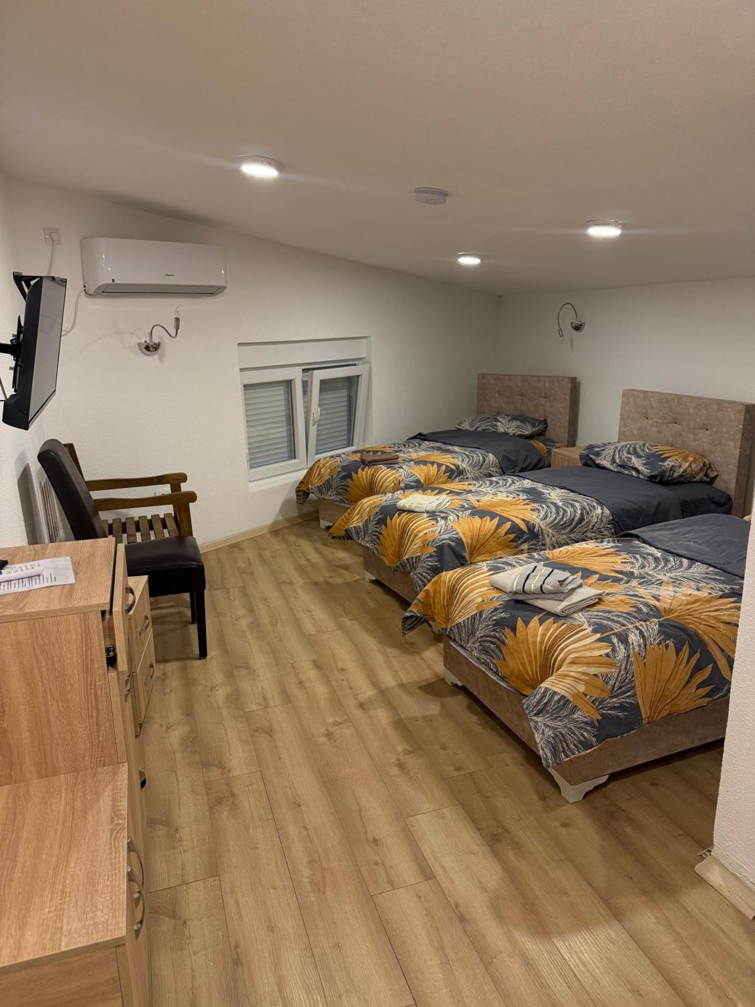 Apartmani Spa Bjelasica ビイェロ・ポリェ エクステリア 写真